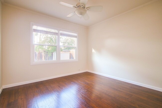 Building Photo - Charming 3 Bed, 2 bath in the East Foothills