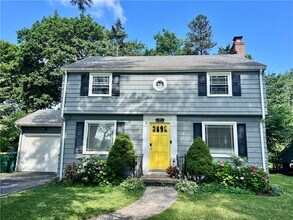 Building Photo - 1161 S Winton Rd