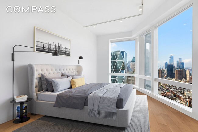 Building Photo - 25 Columbus Cir