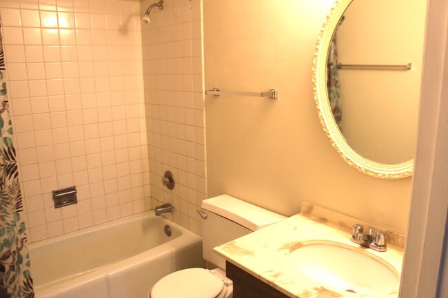 Building Photo - 4500 Beau Monde Dr