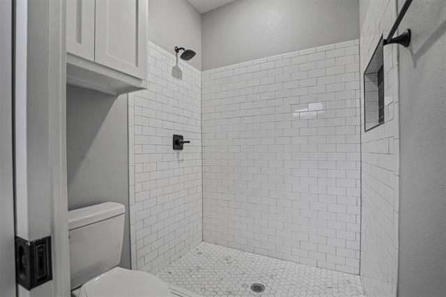Building Photo - 412 W Monterey St