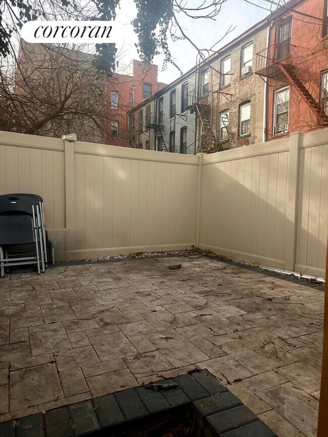 Building Photo - 1132 Herkimer St