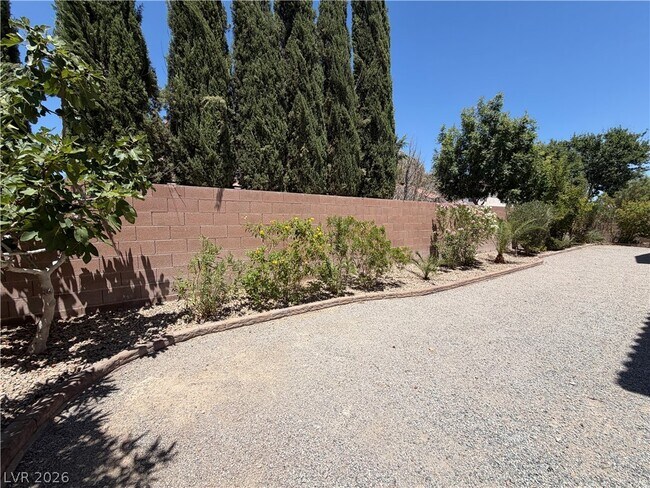 Building Photo - 5604 Rocky Ravine Ave