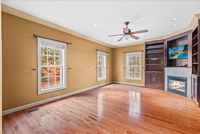 Building Photo - **Charming 3-Bedroom Rambler on 3 Acres in Scenic Stafford** NO HOA