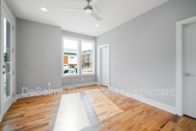 Building Photo - 1000 Southside Ave