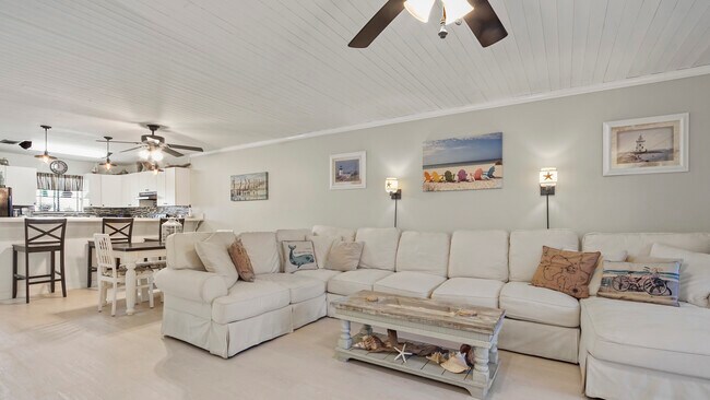 Building Photo - 155 Misty Cove