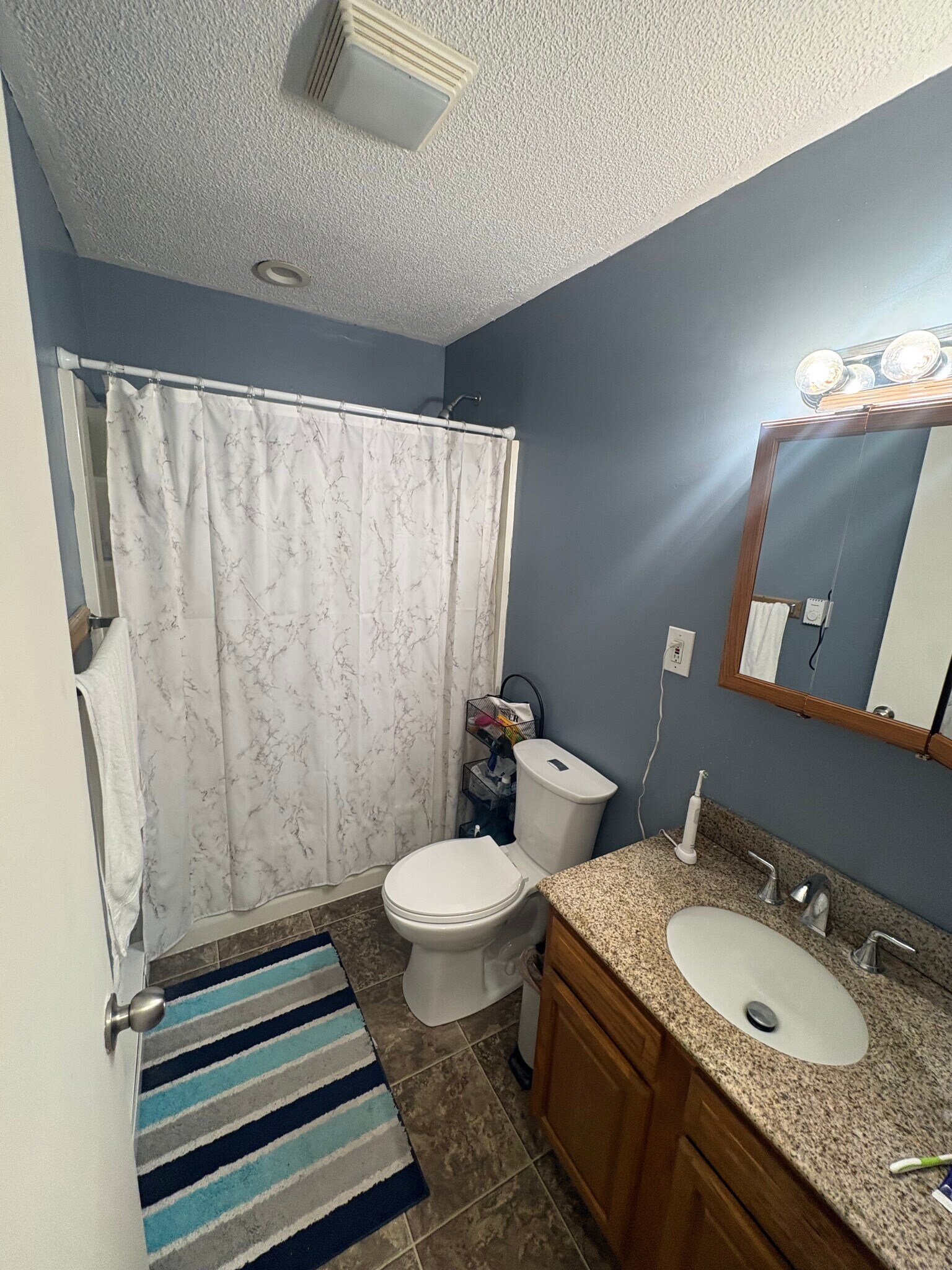 Building Photo - 311 Railroad St