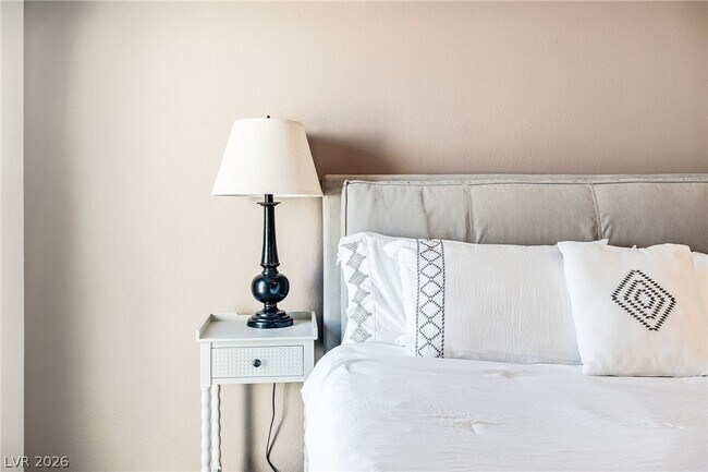 Building Photo - 9065 Hanging Tapestry Ct