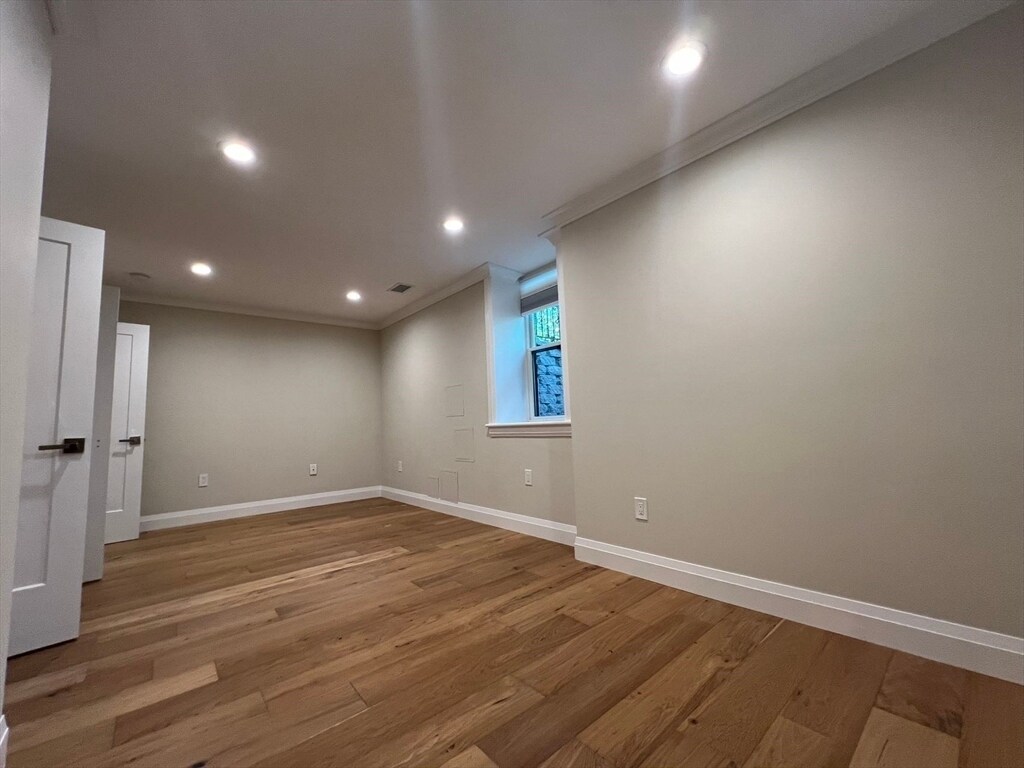 Building Photo - 20 Winslow Rd