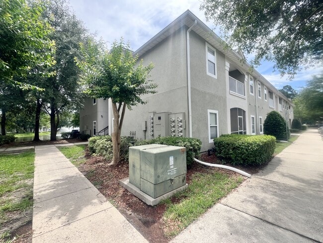 Building Photo - 6100 Maggies Cir