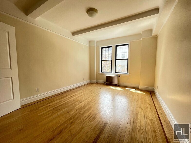 Building Photo - EAST 92 STREET