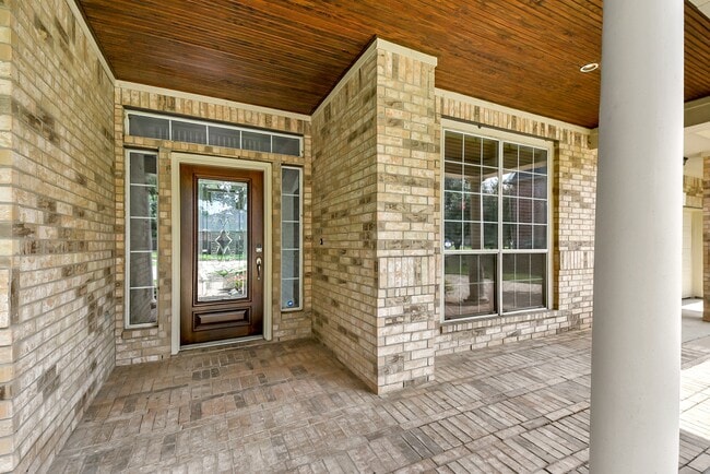 Building Photo - 1030 Bayou Vista Ct