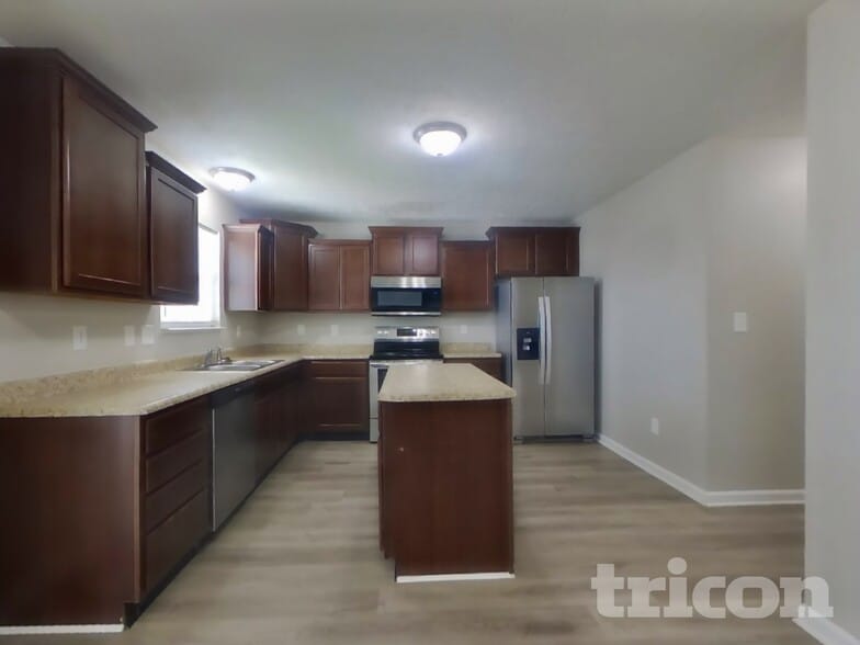 Building Photo - 7507 Brattle Dr