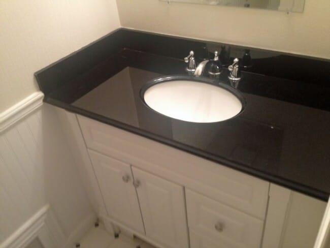 Building Photo - Thurston/East Springfield partially updated duplex