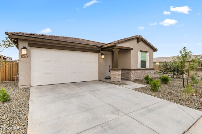 Building Photo - 15849 W Gray Fox Trl