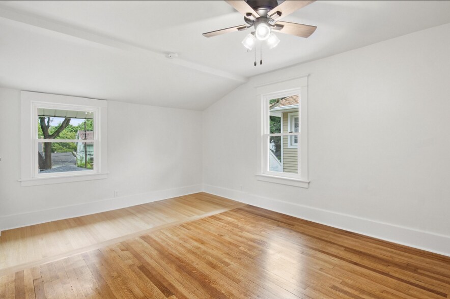 Bedroom 3 - 44 Westchester Ave