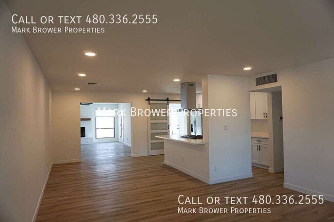 Building Photo - 713 S Darrow Dr