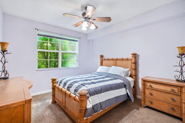 Building Photo - 1801 N Flagler Dr