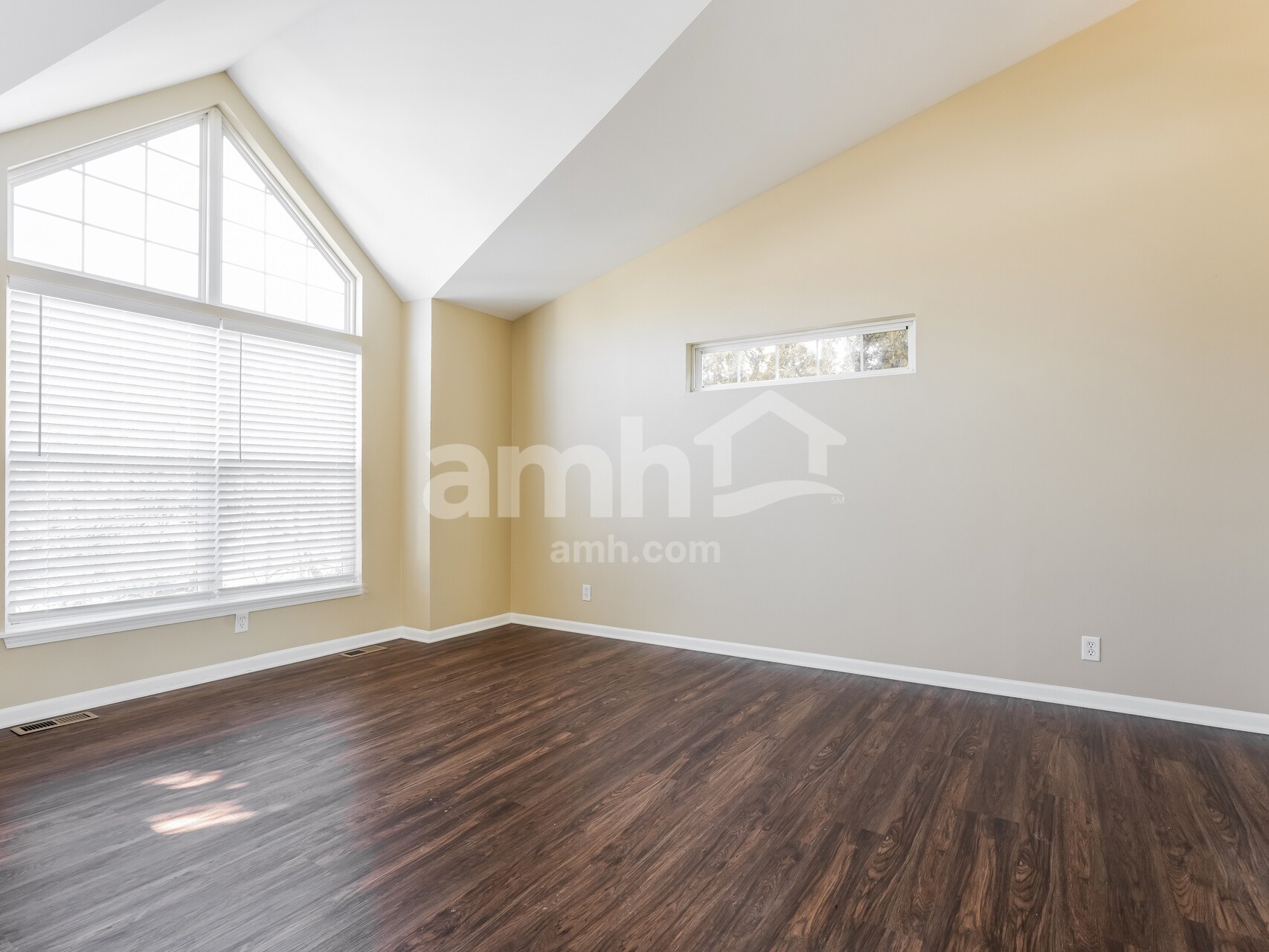 Building Photo - 112 Shawnee Ln