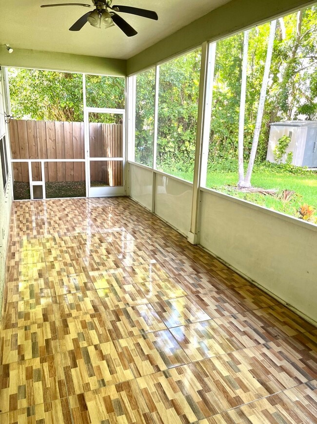 Building Photo - 1112 Wild Cherry Ln
