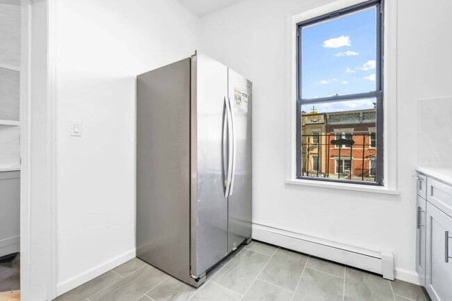 Building Photo - 71-32 Fresh Pond Rd