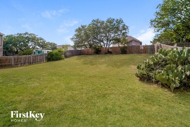 Building Photo - 7613 Forest Vale