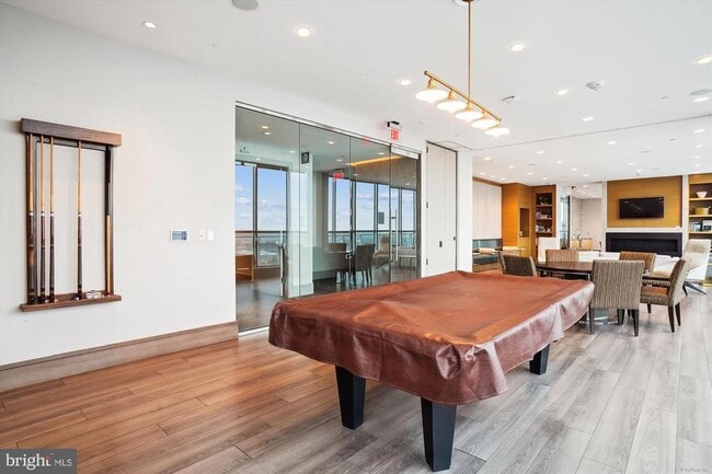 Building Photo - 930 Rose Ave