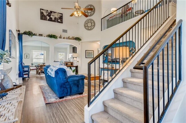 Building Photo - 221 Purple Martin Ave