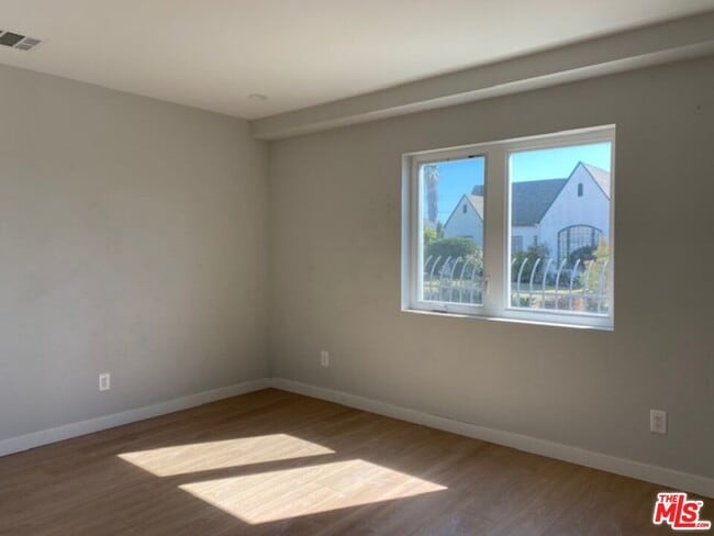 Building Photo - 4937 20th St