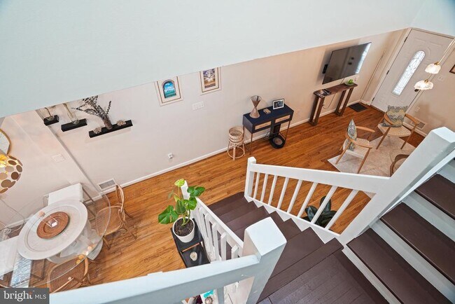 Building Photo - 1613 5th St NW