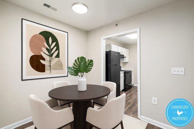 Building Photo - 1041 W Barton St