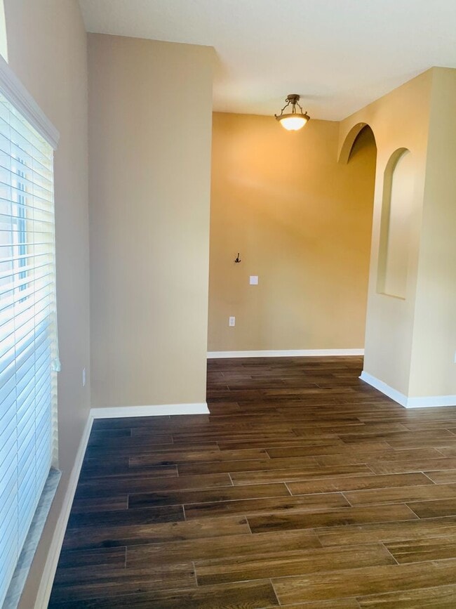 Building Photo - Waterfront View! 4 bed 2 bath 2 car garage