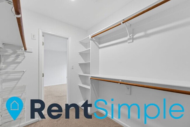 Building Photo - 13136 Ashnut Ln