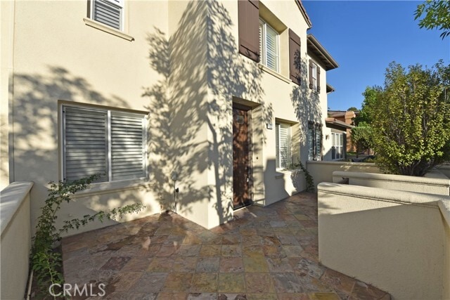 Building Photo - 22 Moonstone