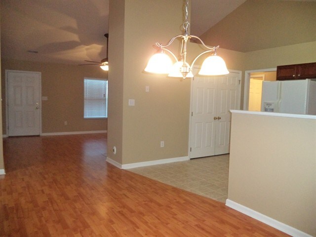 Building Photo - 1822 Hunters Hill Blvd