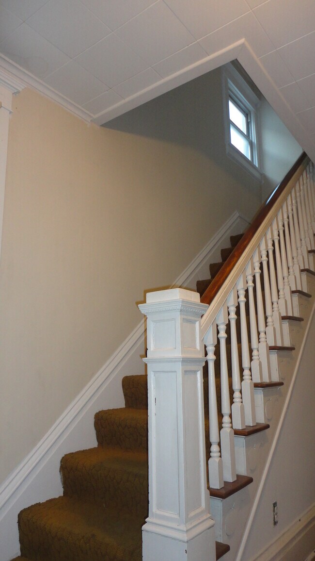 429 Pennsylvania Ave 429 Pennsylvania Ave WV 26501