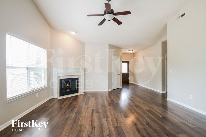 Building Photo - 17062 Black Cherry Ct