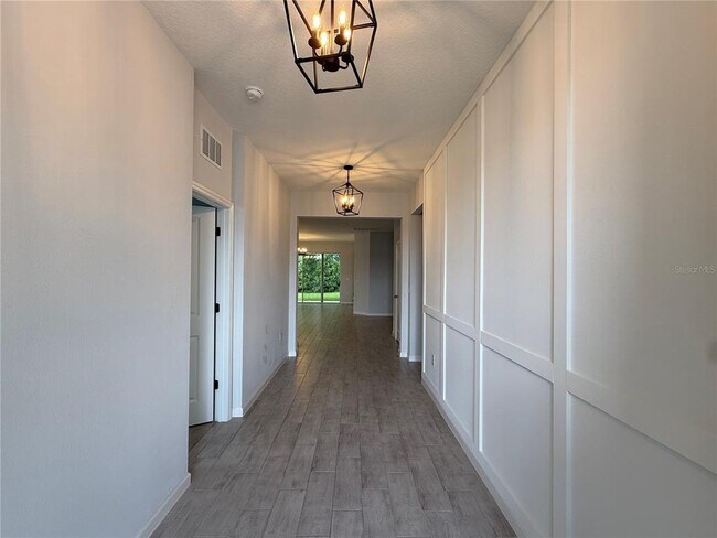 Building Photo - 5075 Grand Teton Ct