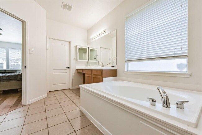 Building Photo - 18307 Wild Lilac Trail
