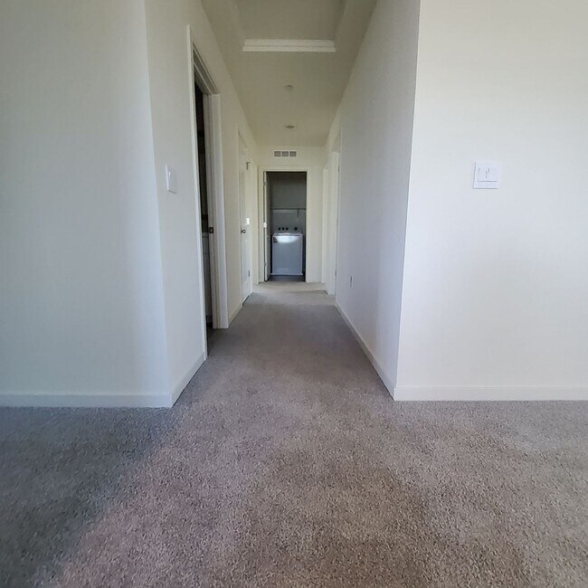 Building Photo - 2209 George Dr