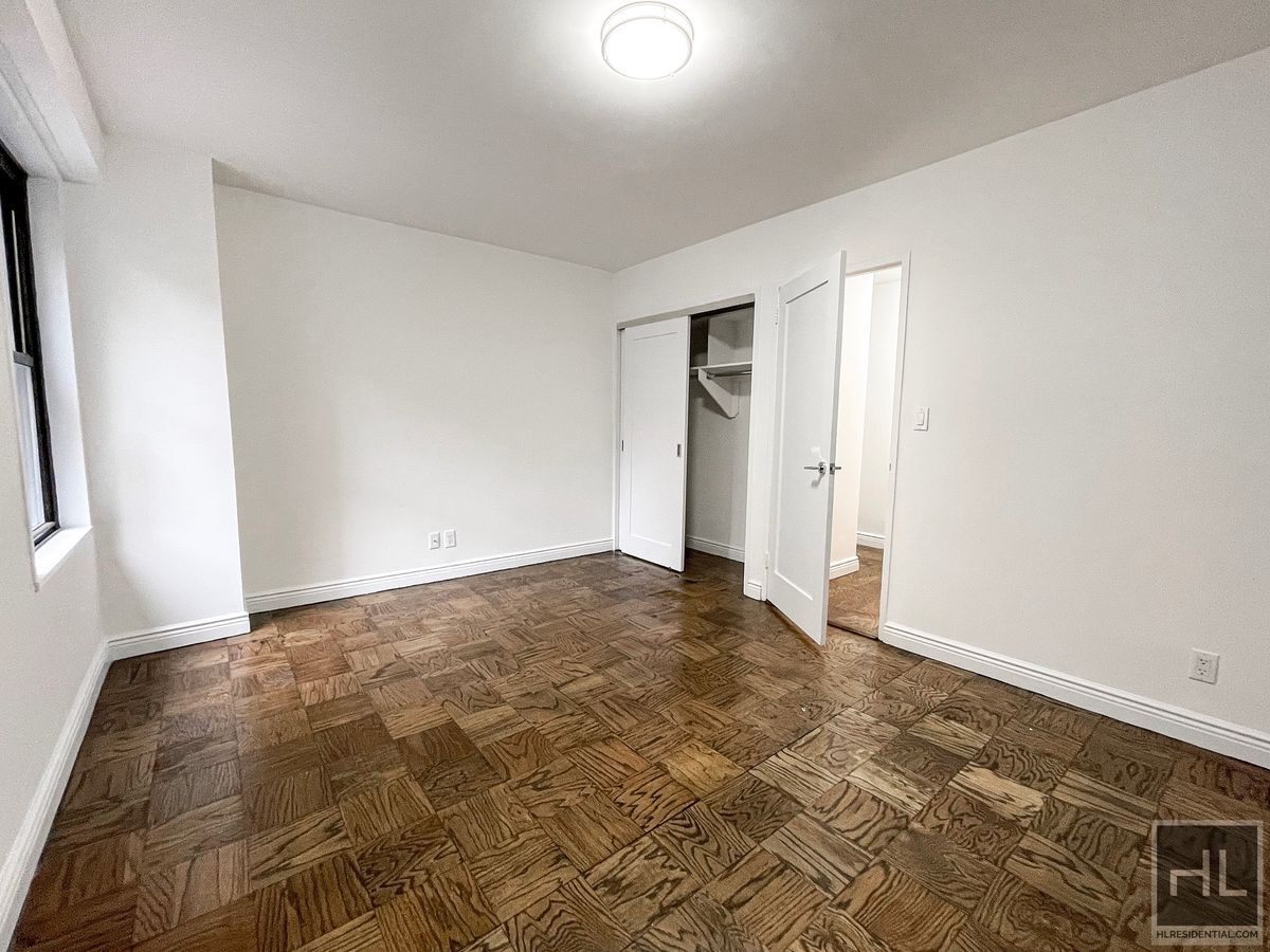 Building Photo - East 89 Street