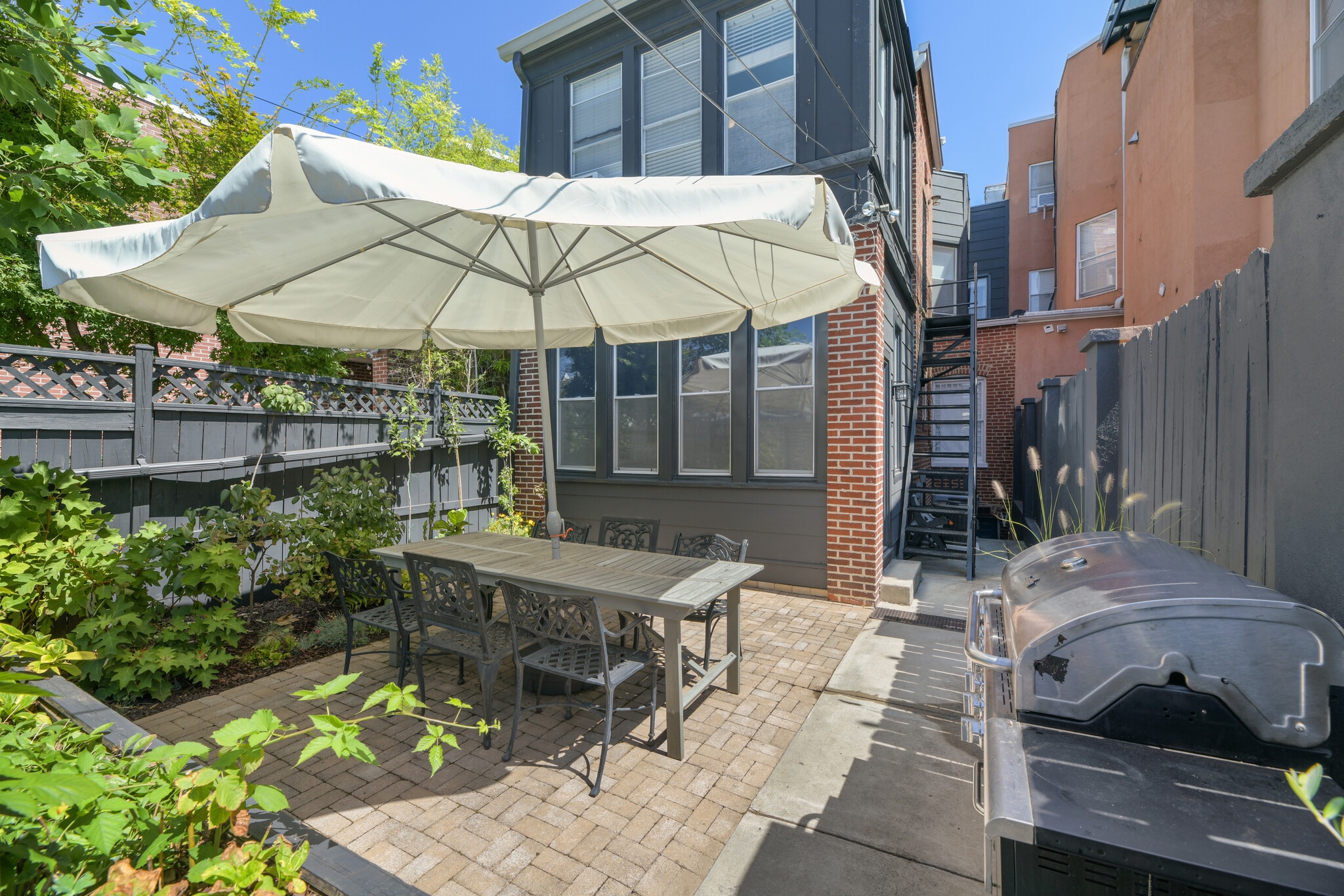 Building Photo - 1848 3rd St NW