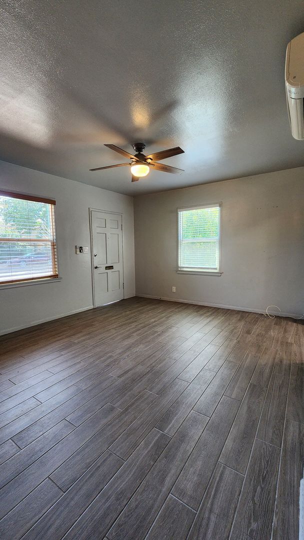Building Photo - 4138 Brunswick Ave