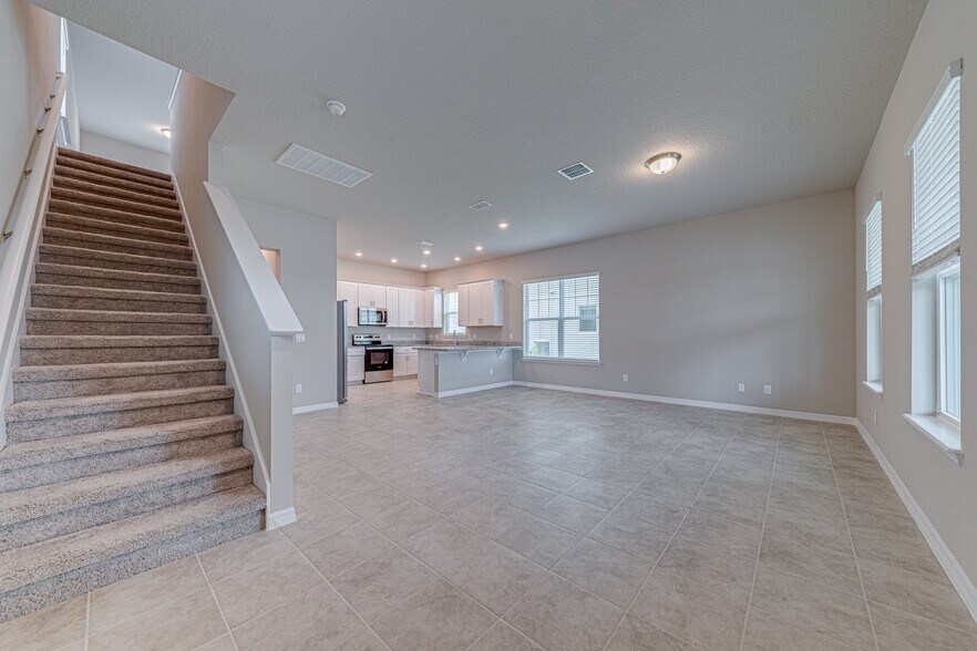 Building Photo - 524 Venetian Palms Blvd