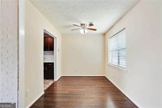 Building Photo - 76 Sandalwood Cir