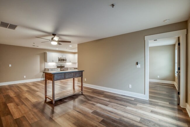 Building Photo - 224 Alcovy St
