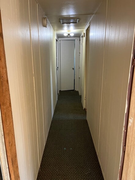 Building Photo - 1130 MT-135