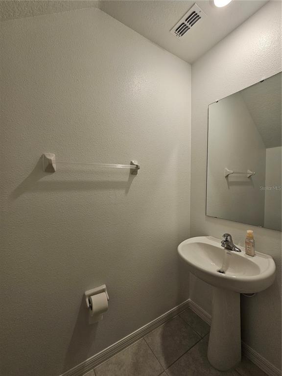 Building Photo - 5958 Shiner St