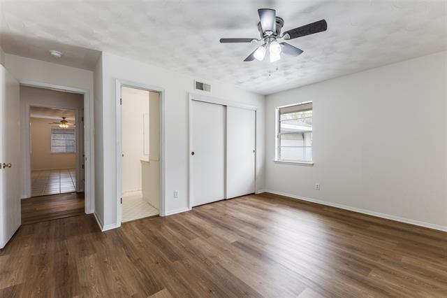 Building Photo - 10535 Chesterton Dr