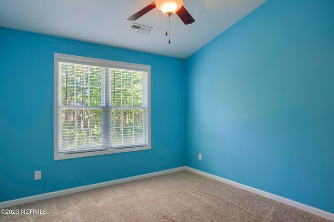 Building Photo - 113 Beacon Woods Dr